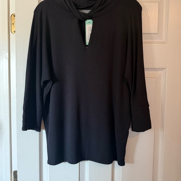 NWT Market & Spruce Rosalva Dolman twist Keyhole neck top. Size M - Picture 2 of 3